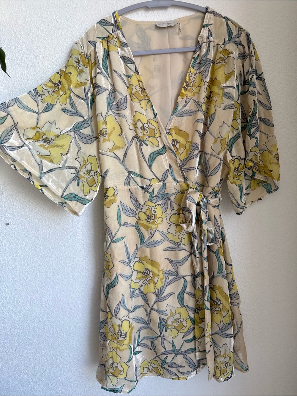 NWOT Flowy Crushed Velvet Floral Wrap Dress in Yellow and Cream